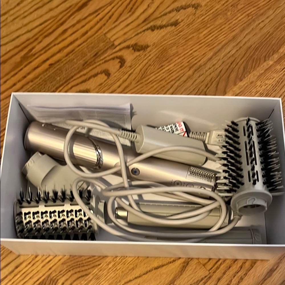 FlexStyle Air Styling & Drying System - Silver - Picture 3 of 3